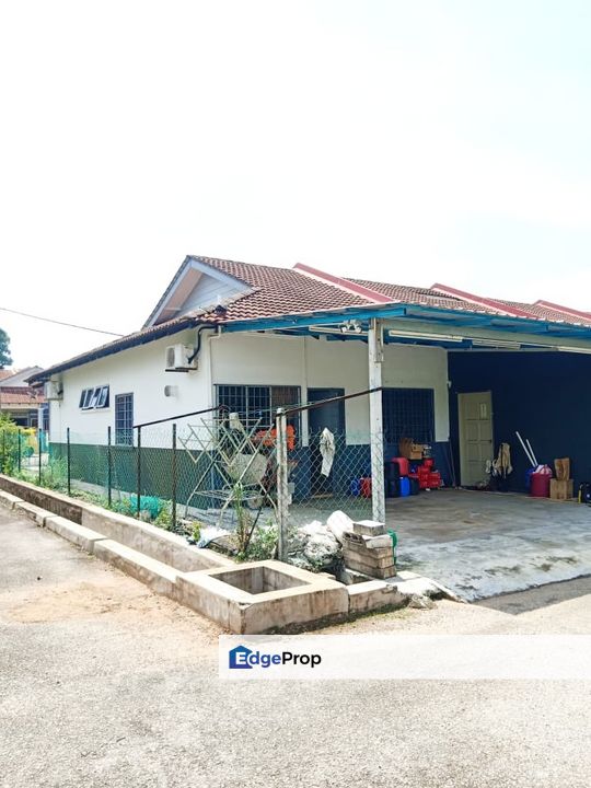 Rumah Teres Endlot Di Taman Rompin Makmur, Pahang, Rompin District