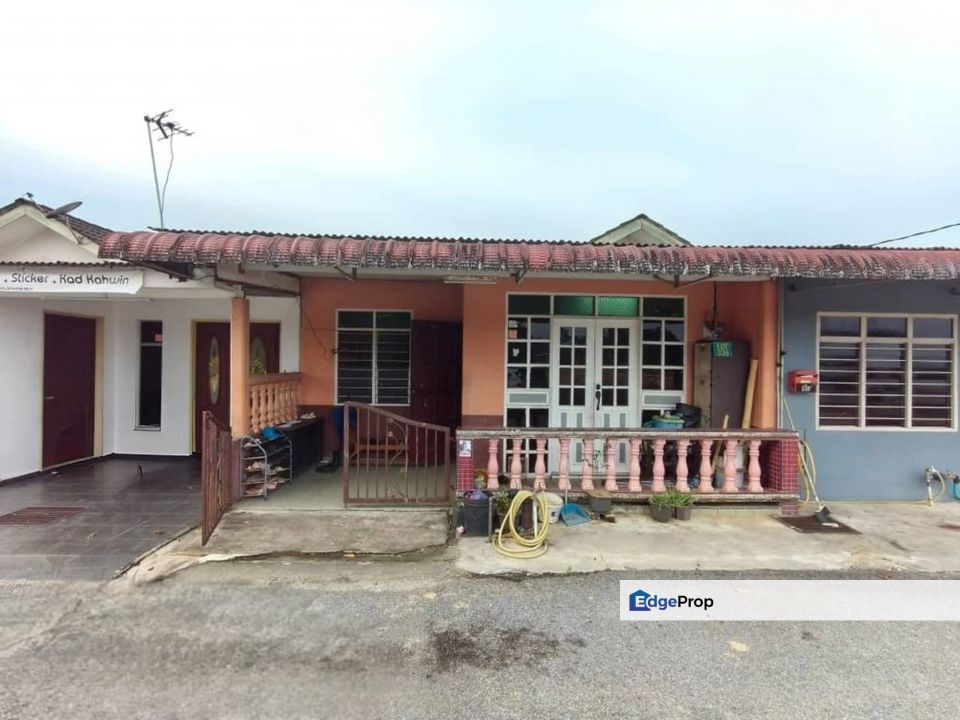 Rumah Teres Setingkat Di Taman Safiah Murni,Bukit Payong,Marang Terengganu, Terengganu, Marang