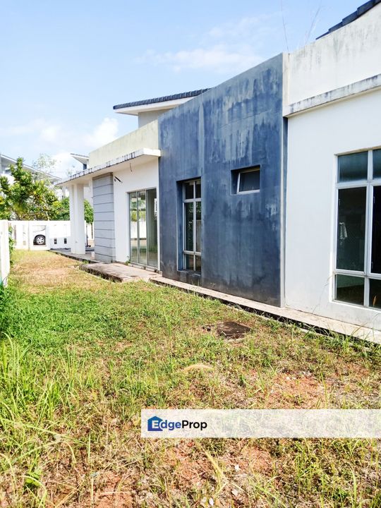 Rumah Semi D Setingkat di Kotasas Lakefront President 4
, Pahang, Kuantan