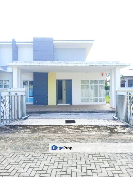 Rumah Semi D Setingkat di Kotasas Lakefront President 4
, Pahang, Kuantan