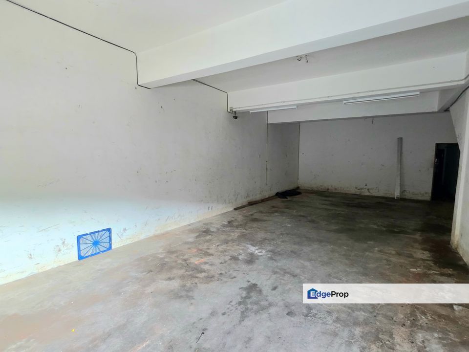 Shoplot 1.5 Tingkat di Taman Jaya 5 berhadapan jalan utama, Pahang, Temerloh