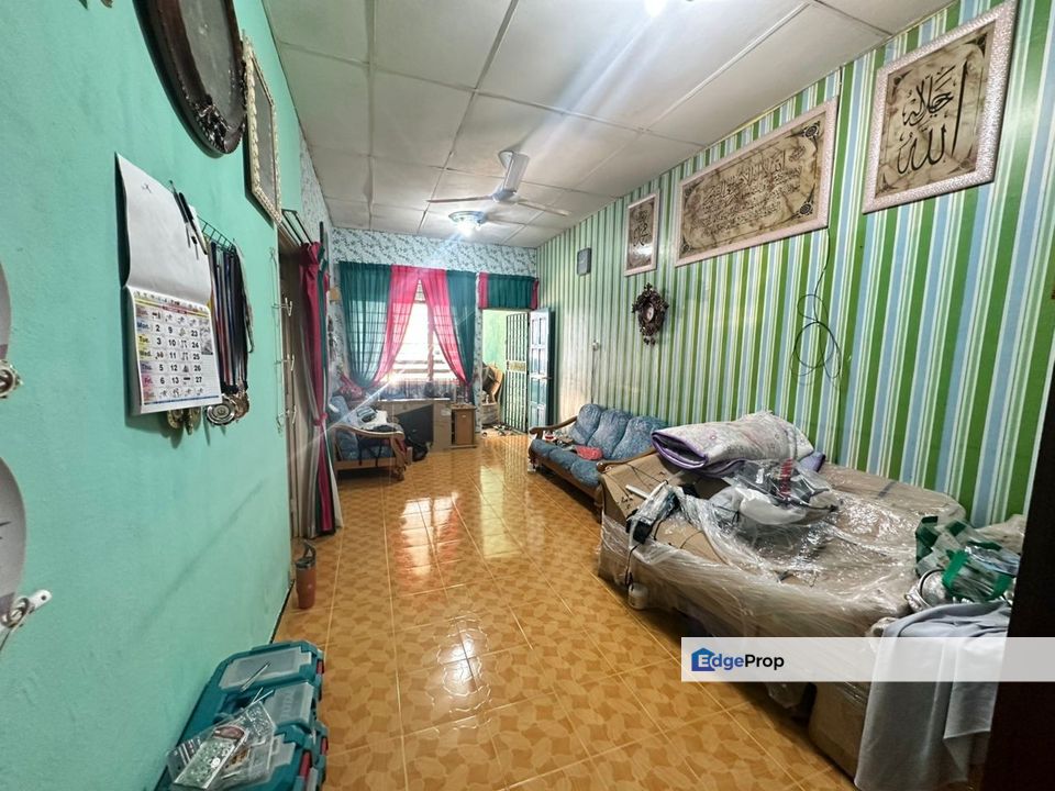 Rumah Teres Setingkat di Taman Cerang Guling,Durian Guling,Marang, Terengganu, Marang