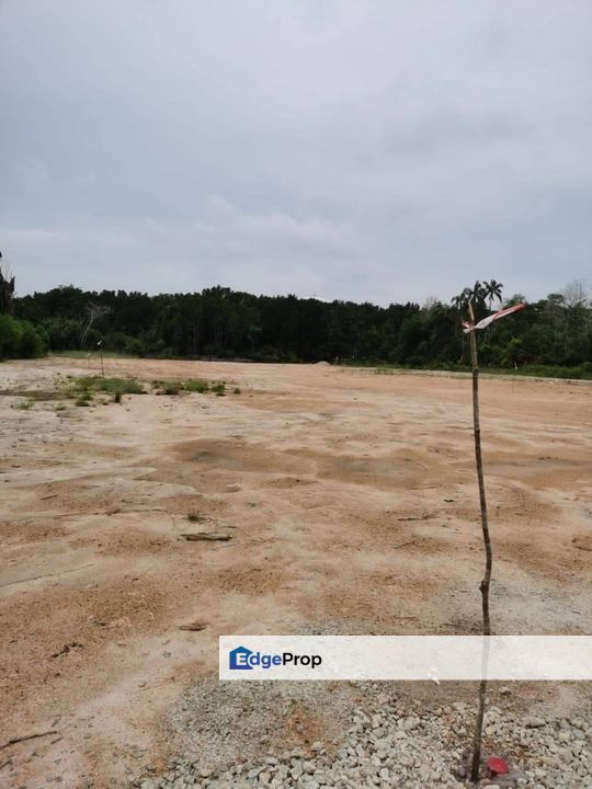 Tanah Lot Bangunan di Mukim Sungai Karang berhampiran stesen ECRL, Pahang, Kuantan