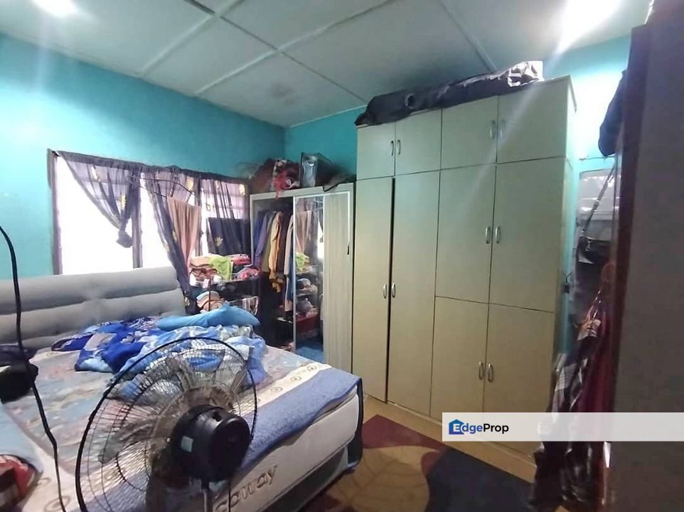 Rumah Semi-D Setingkat di Taman Melur, Kg Mahrum, Kuala Pahang., Pahang, Pekan