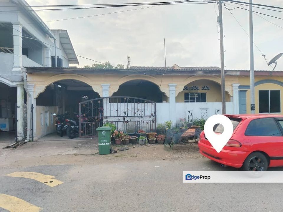 Rumah Semi-D Setingkat di Taman Melur, Kg Mahrum, Kuala Pahang., Pahang, Pekan