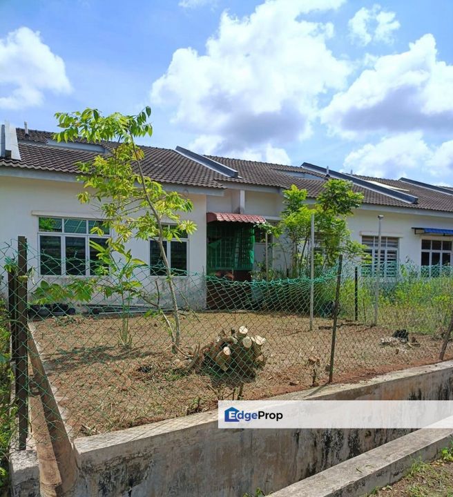 Teres Setingkat di Azalea Precint 2, Kotasas,Kuantan, Pahang, Kuantan