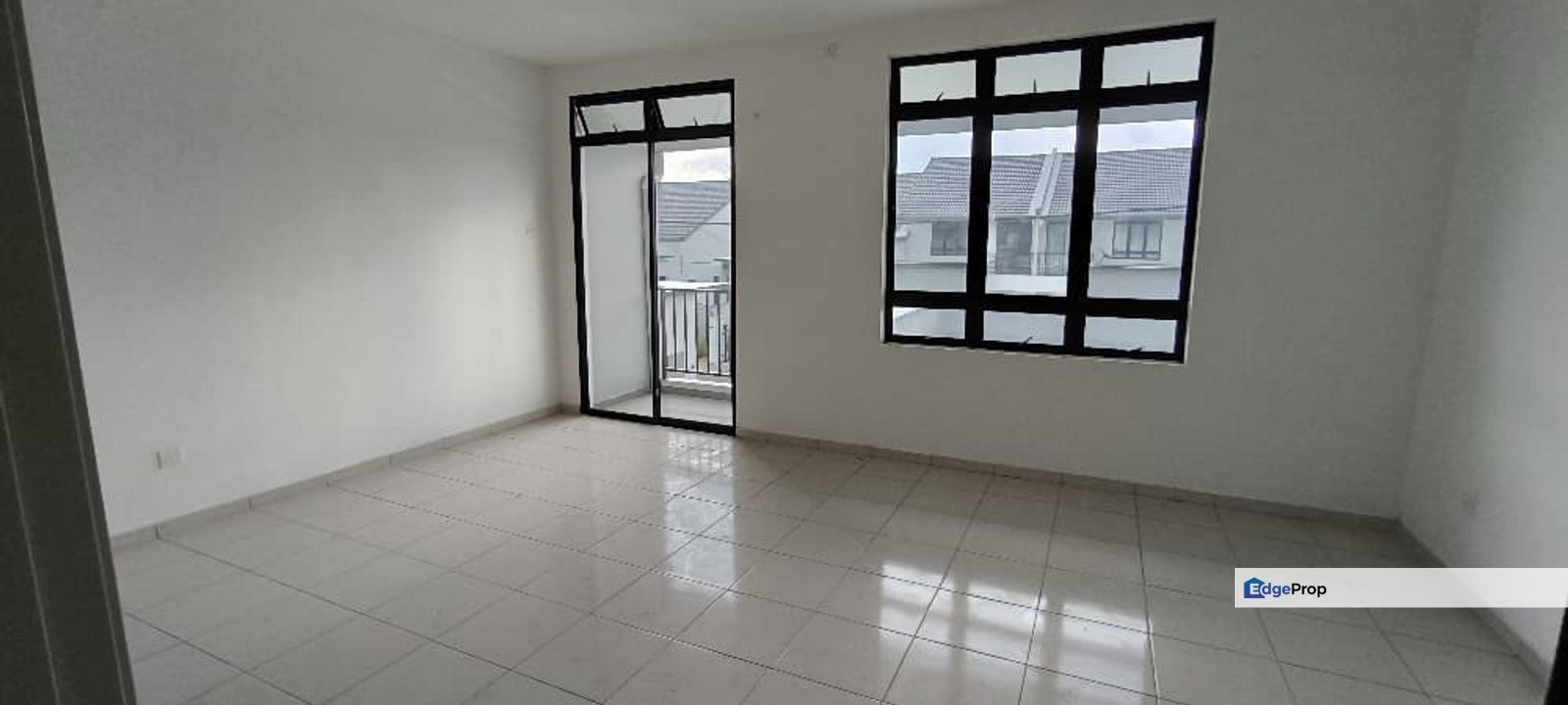 Majestic Homes Corner Lot Semi-D Besar & Luas Di Kotasas,Kuantan, Pahang, Kuantan