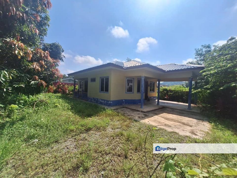 Banglo Setingkat Cantik & Tanah luas Di Kertas Pulas,Kuala Abang ,Dungun Terengganu, Terengganu, Dungun