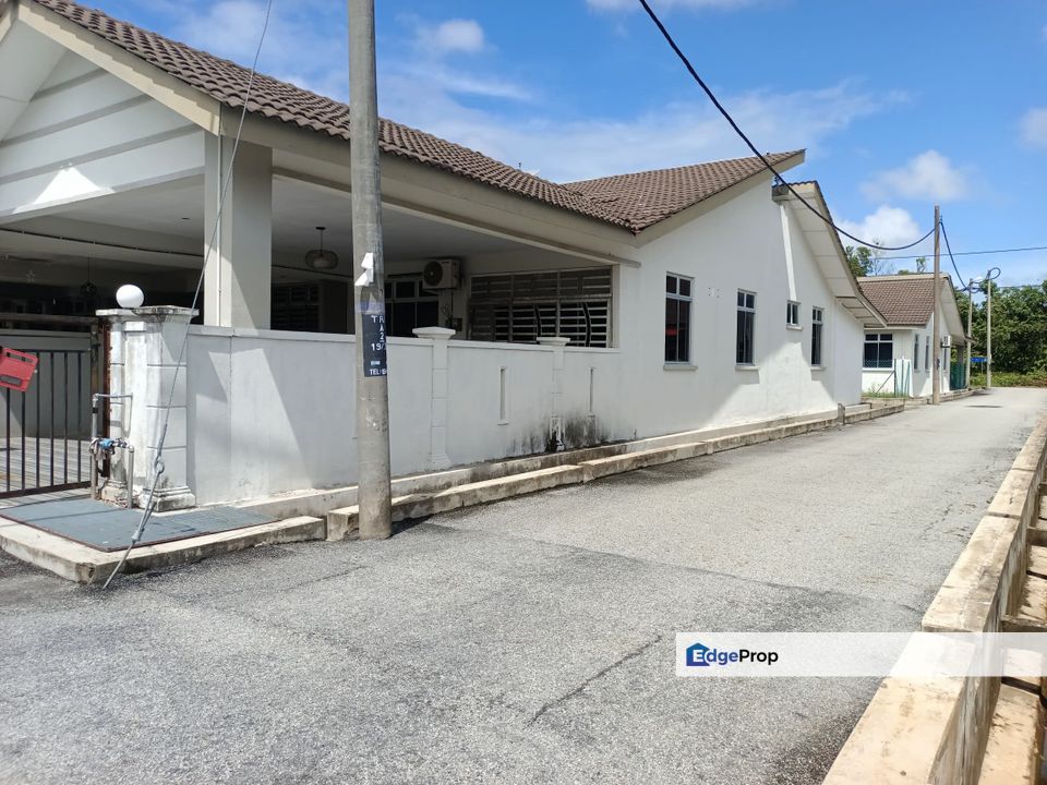 Endlot Teres Setingkat di Taman  Rendang Ixora Pekan Pahang [extended & kitchen cabinet], Pahang, Pekan