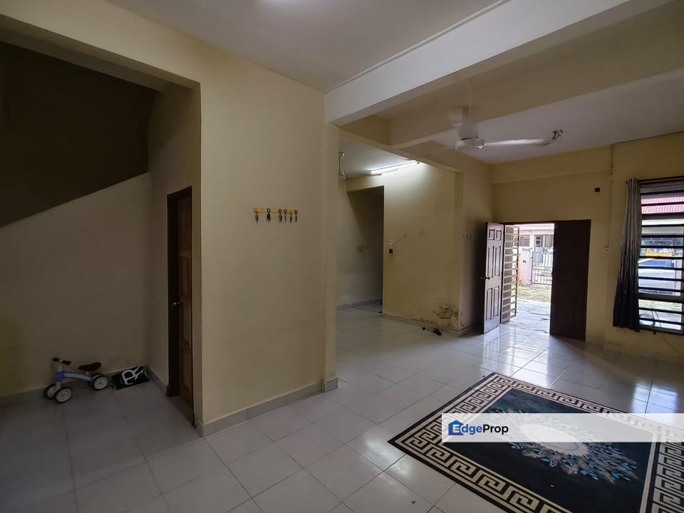 Rumah Teres 2 Tingkat Below MV Di Kampung Cacar Paka Terengganu, Terengganu, Paka