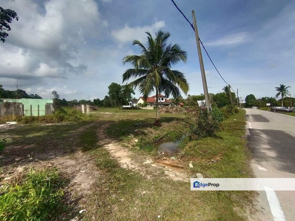 Tanah Lot Banglo Berhampiran Kemudahan Di Kampung Bukit Palas,Cherating,Kuantan Pahang, Pahang, Kuantan