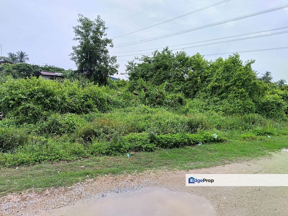 Tanah Lot Bangunan Di Kg Razali, Batu 4,Jalan Gambang, Kuantan, Pahang, Kuantan