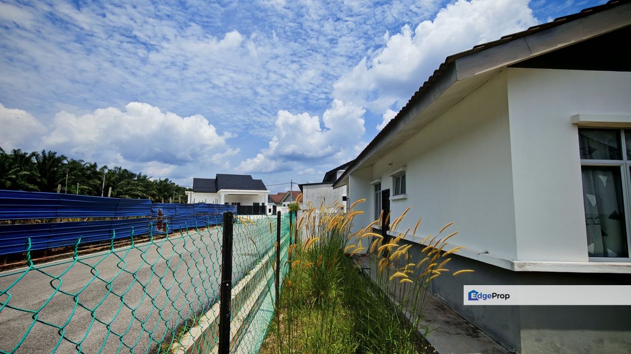 Semi D Prima Setingkat Cantik Di Jasmin Jaya Bera,Pahang, Pahang, Bera