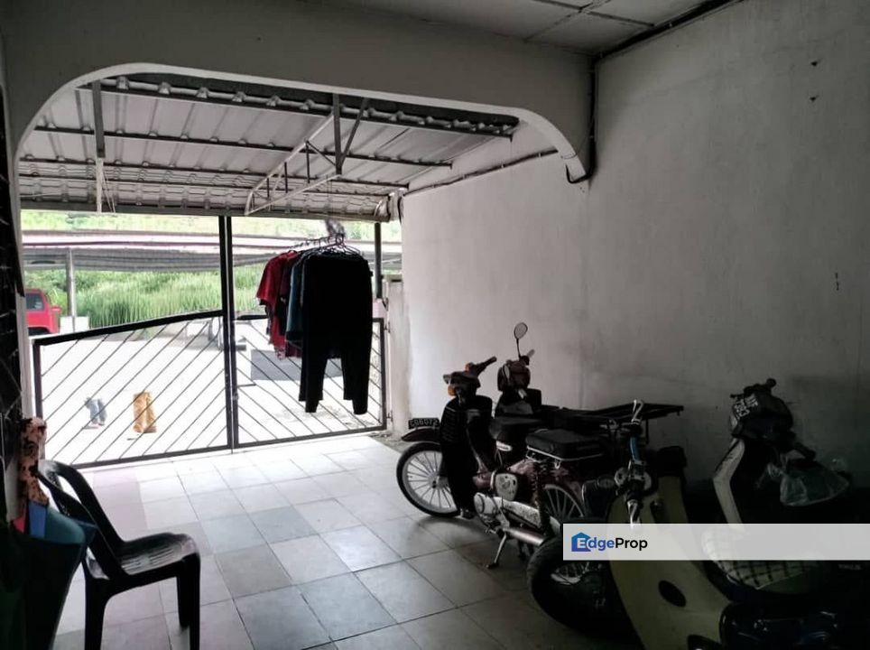 Teres 2 Tingkat Partly Renovation Di Taman Wira Jerantut, Pahang, Jerantut