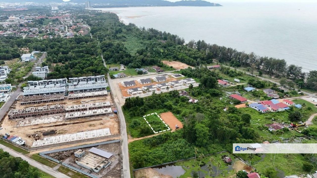 Tanah Lot Banglo Bersebalahan Hermoso Residences,Pantai Ank Air,Kuantan , Pahang, Kuantan