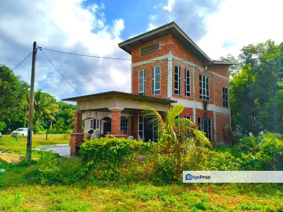 Banglo 1.5 Tingkat Di Kg Jidik (Rawai) Bukit Payong,Marang, Terengganu, Marang