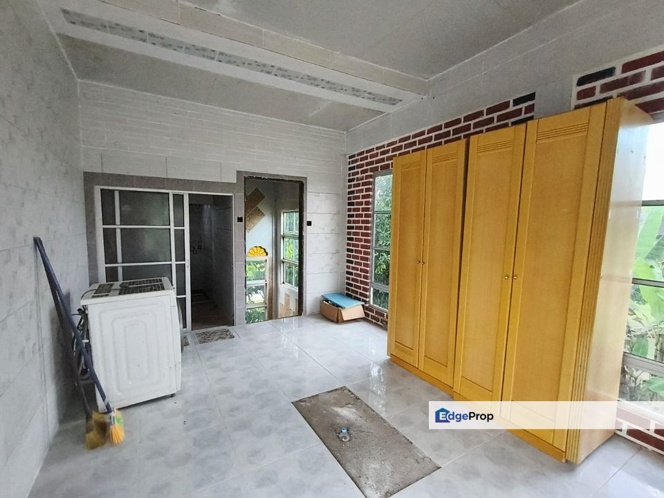 Banglo 1.5 Tingkat Di Kg Jidik (Rawai) Bukit Payong,Marang, Terengganu, Marang