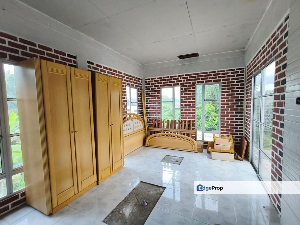 Banglo 1.5 Tingkat Di Kg Jidik (Rawai) Bukit Payong,Marang, Terengganu, Marang