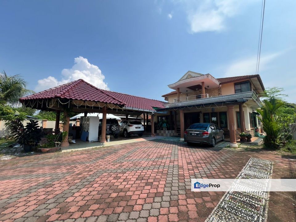 Banglo 2 Tingkat Freehold Di Peramu,Tanjung Lumpur,Kuantan, Pahang, Pekan