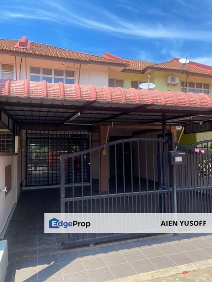 Double Storey Terrace Taman Kurnia Jaya Pengkalan Chepa , Kelantan, Kota Bharu