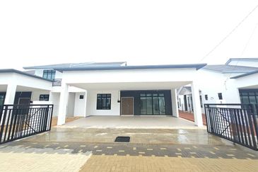 The Majestic Homes 1.5 Storey Semi D Kotasas next to Bukit Istana