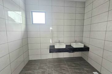 The Majestic Homes 1.5 Storey Semi D Kotasas next to Bukit Istana