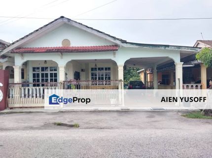 Renovated Semi D Perdana Pekan near to Taman Mentiga Jaya, Pahang, Pekan