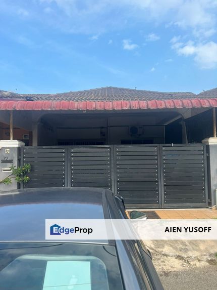 Single Storey Terraced Kampung Padang Jaya near Indera Mahkota, Pahang, Kuantan