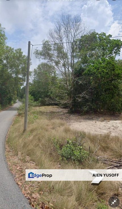 1 Lot Tanah Pertanian di Tepi Sek Keb Nenasi Pekan near Kg Jambu, Pahang, Pekan