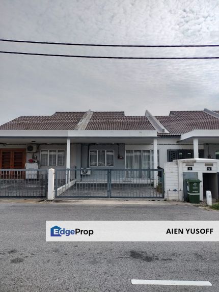  Teres Setingkat di Gambang Baru 1 Belakang Ump Gambang, Pahang, Kuantan