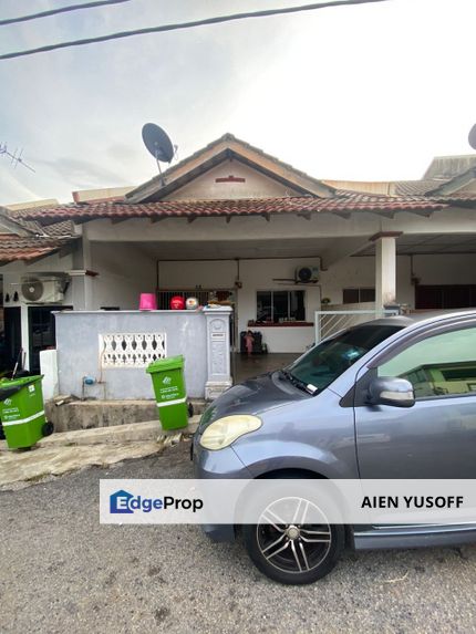 Single Storey Terrace Kampung Padang Jaya near Indera Mahkota 15, Pahang, Kuantan