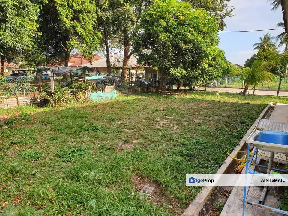 BANGLO SETINGKAT KAMPUNG BARU BESERAH KUANTAN for Sale @RM398,000 