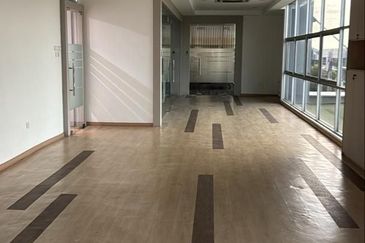 Nusa Cemerlang Industrial Park