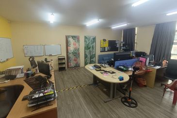 Kempas Utama Industrial Park