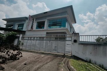 Kempas Utama Industrial Park