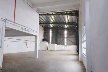 Apex Bizhub Desa Cemerlang