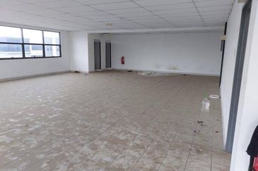 Apex Bizhub Desa Cemerlang