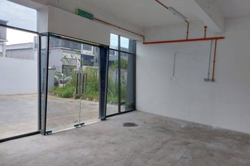 Apex Bizhub Desa Cemerlang