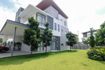 Kota Kemuning Luxura new Semi D 