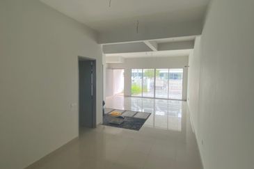 730K Terrace house IN Kota Kemuning (24 x 75)