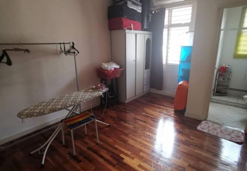 Freehold Kota Kemuning