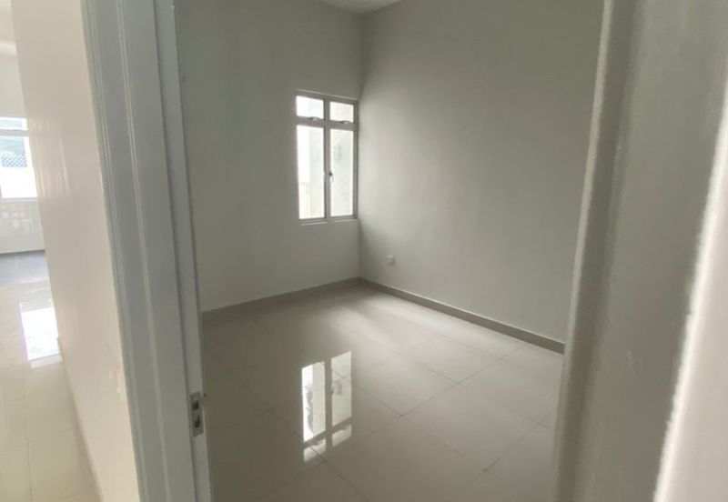 730K Terrace house IN Kota Kemuning (24 x 75)