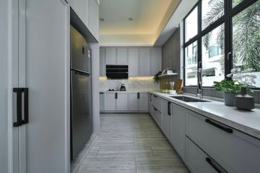 New launch Semi d with bungalow build up