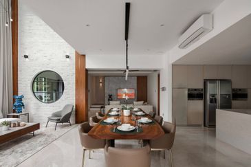 80 x 100 New Launching Bungalow IN Kota Kemuning