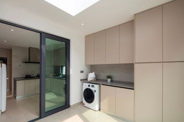 80 x 100 New Launching Bungalow IN Kota Kemuning