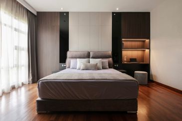 Cheapest semi-d in Kota Kemuning for 1.3M