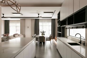 Cheapest semi-d in Kota Kemuning for 1.3M