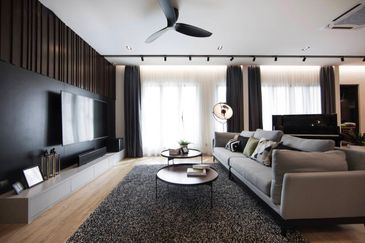 Prime Lakeside Living Semi-D Houses for 2.2M in Kota Kemuning