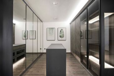 Prime Lakeside Living Semi-D Houses for 2.2M in Kota Kemuning