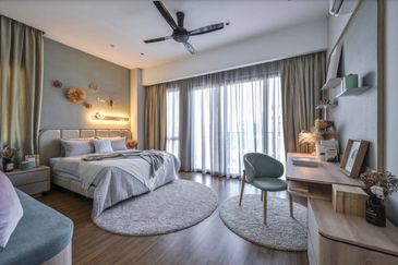 Exquisite Semi-D House for Sale in Kota Kemuning with Luxurious Lakeside Living